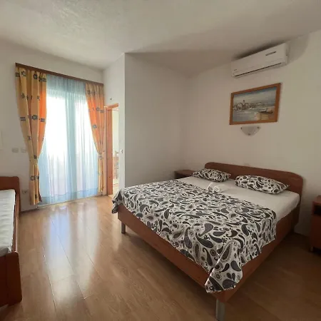Jurisic Baška Voda