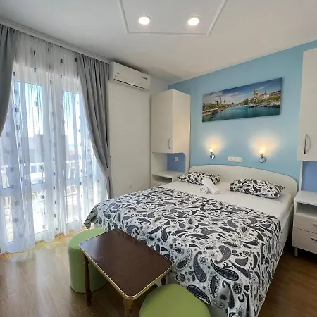 Jurisic Apartamento *
